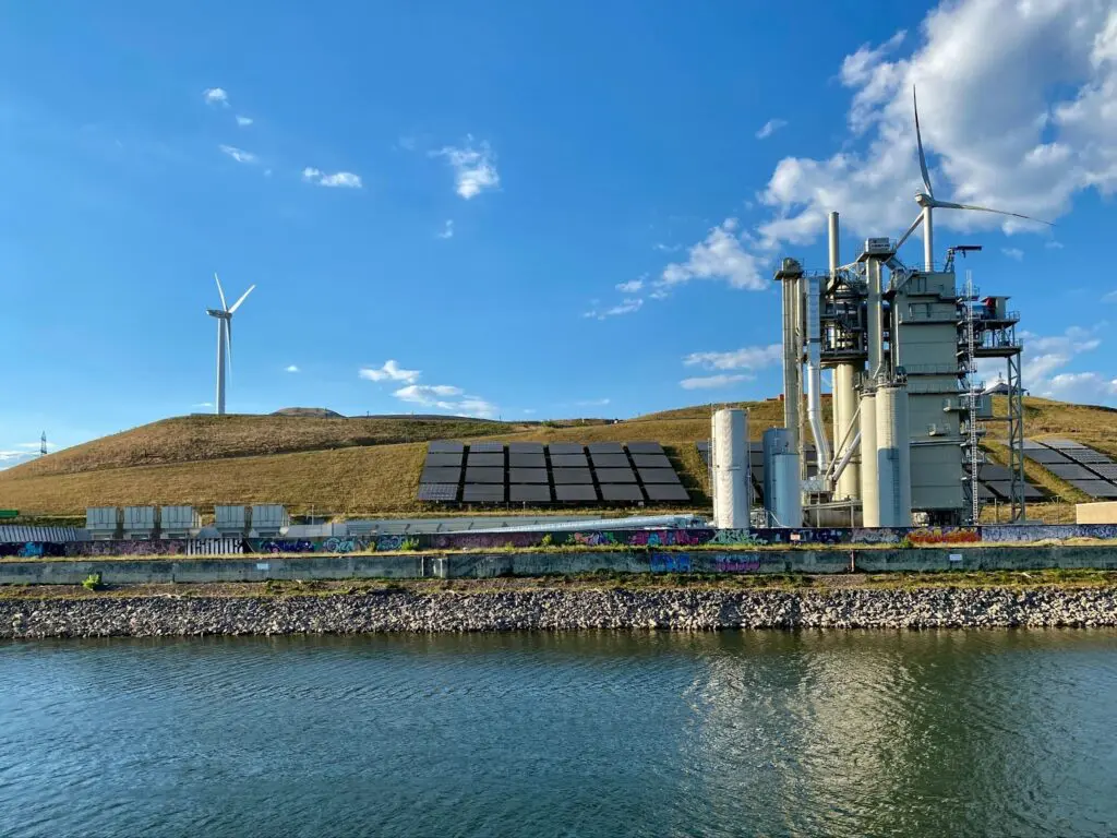 Bisnis Terbaik Pemasok Energi Terbarukan di Indonesia